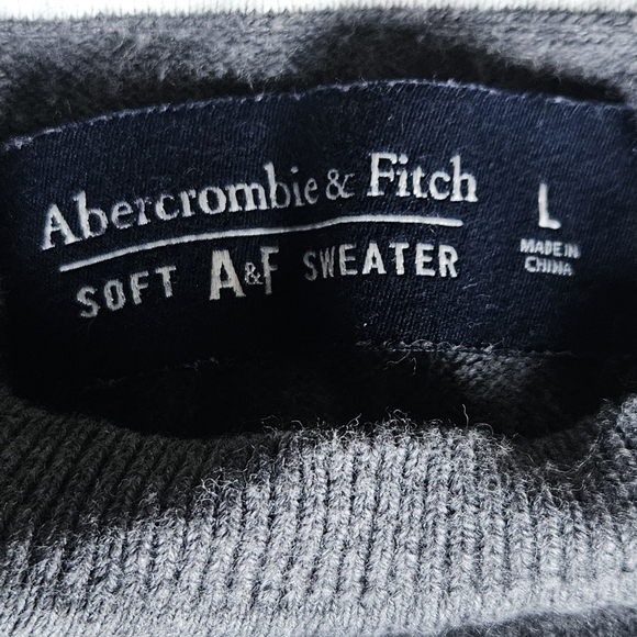 Grey Abercrombie and Fitch Sweater Sz Large - Picture 3 of 4